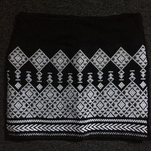 🖤🤩cute skirt with embroidery design